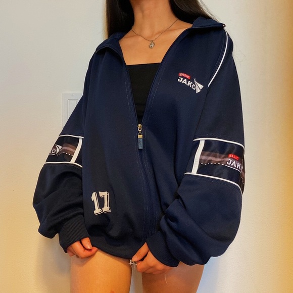 Vintage Oversized Zip Up - Picture 2 of 4